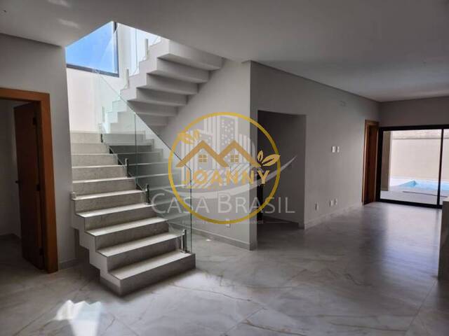 Sobrado para Venda em São José dos Campos - 5