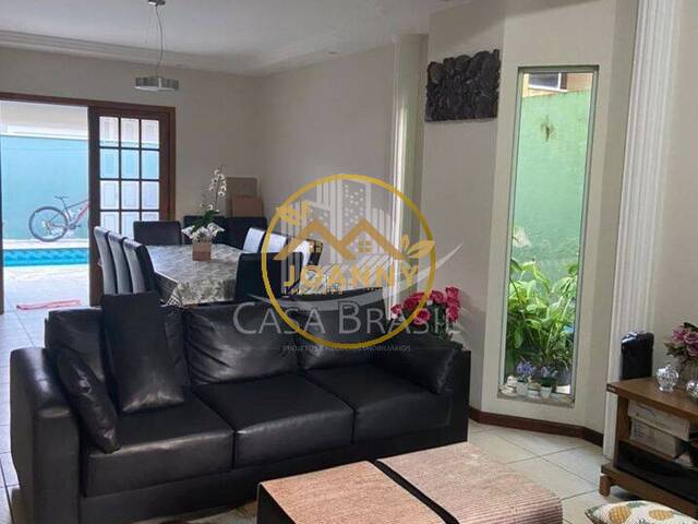 Casa para Venda em São José dos Campos - 3