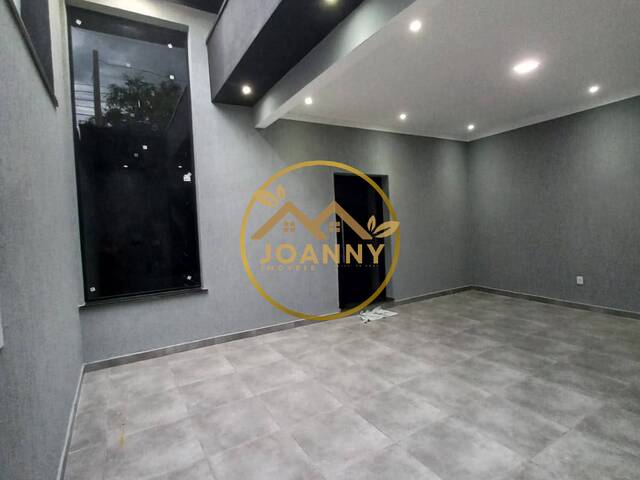 Venda em Parque Residencial Santo André - Caçapava