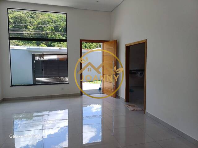 Casa para Venda em Caraguatatuba - 4
