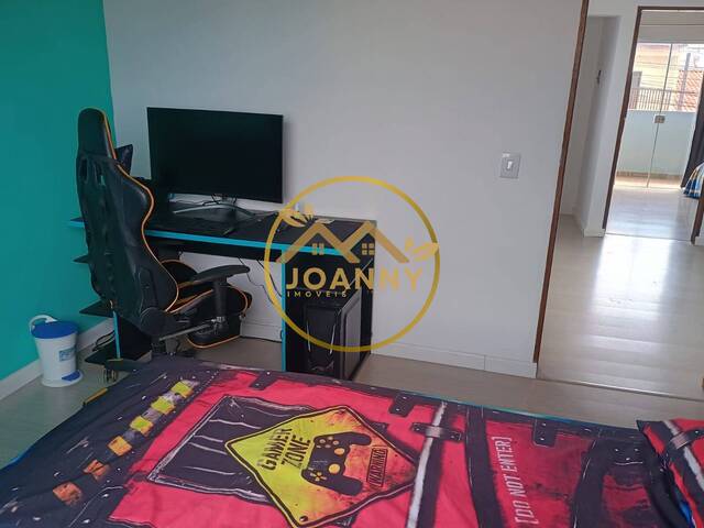 Sobrado para Venda em Caçapava - 4