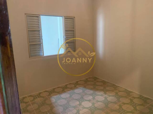 Casa para Venda em São José dos Campos - 3