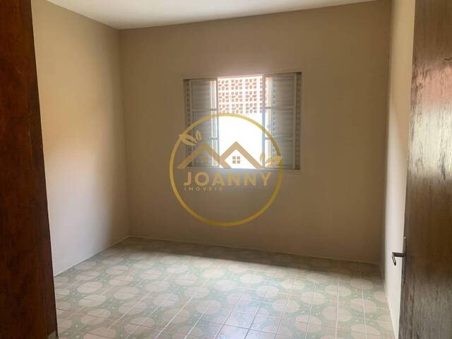 Casa para Venda em São José dos Campos - 4