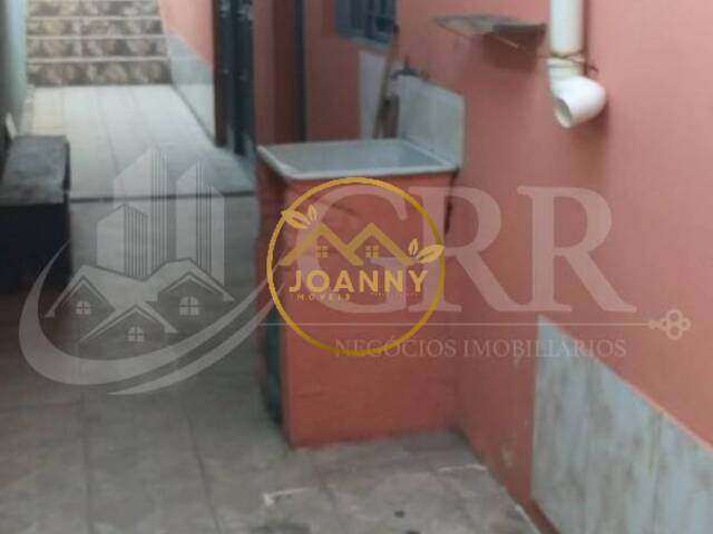 Sobrado para Venda em Jacareí - 4