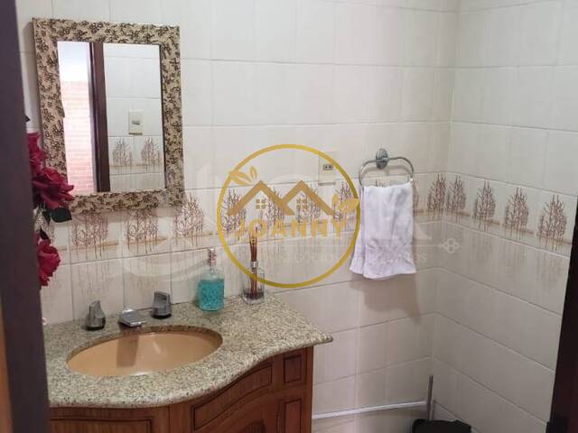 Sobrado para Venda em São José dos Campos - 5