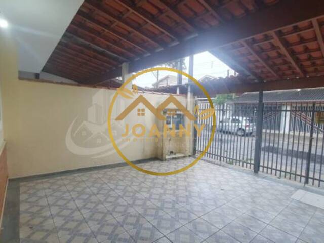 Sobrado para Venda em São José dos Campos - 4